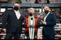 La Federación Española de Boxeo entrega a Manuel Santacruz ‘Palenke’ la Medalla de Oro al Mérito Olímpico